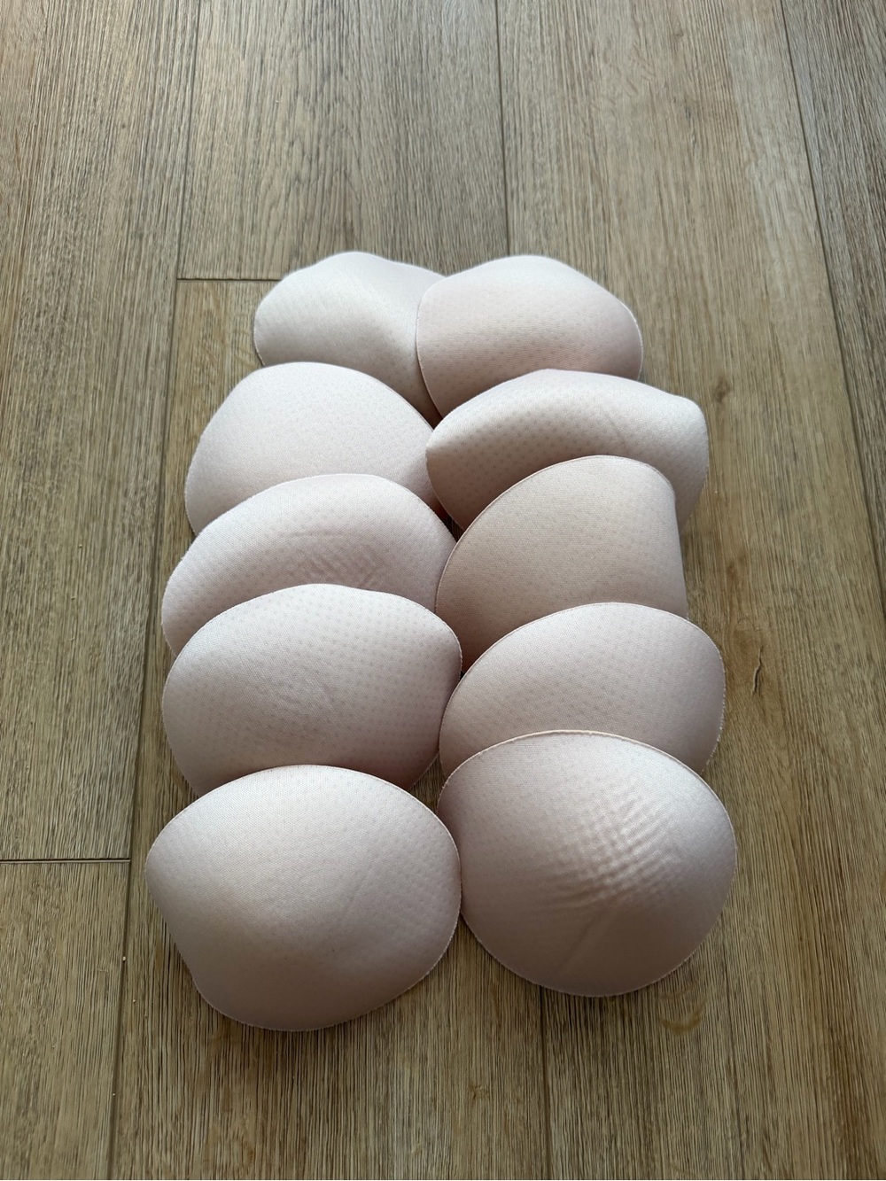lululemon Set of 6 Beige Bra Inserts